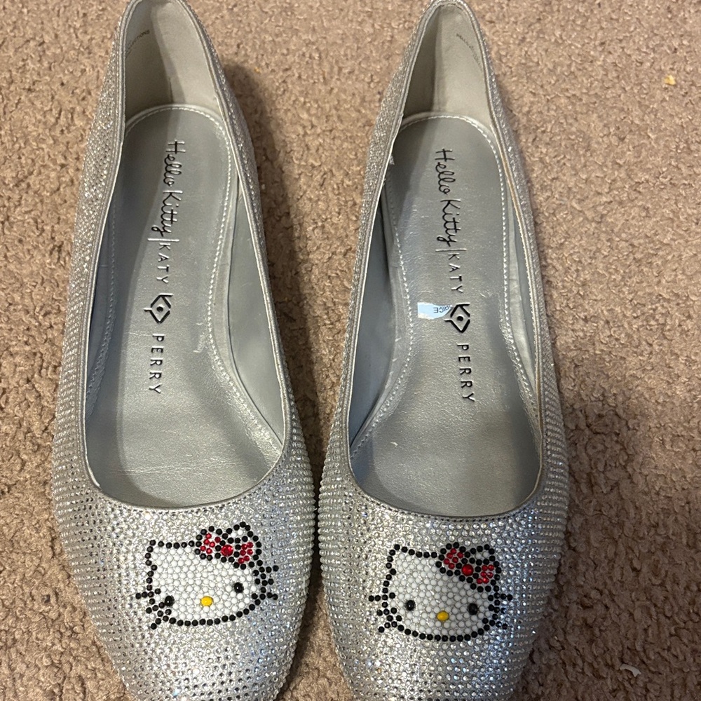 Katy Perry Collections Silver Hello Kitty Flats